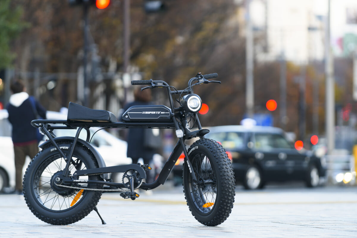 見た目は完全にバイク、でも正体は電アシ! クールすぎるSUPER73「SG1