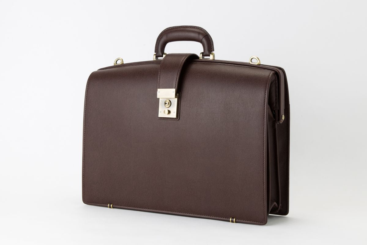 GINZA TANIZAWA TOKYO 本革ダレスバッグ（ショルダーストラップ付き）