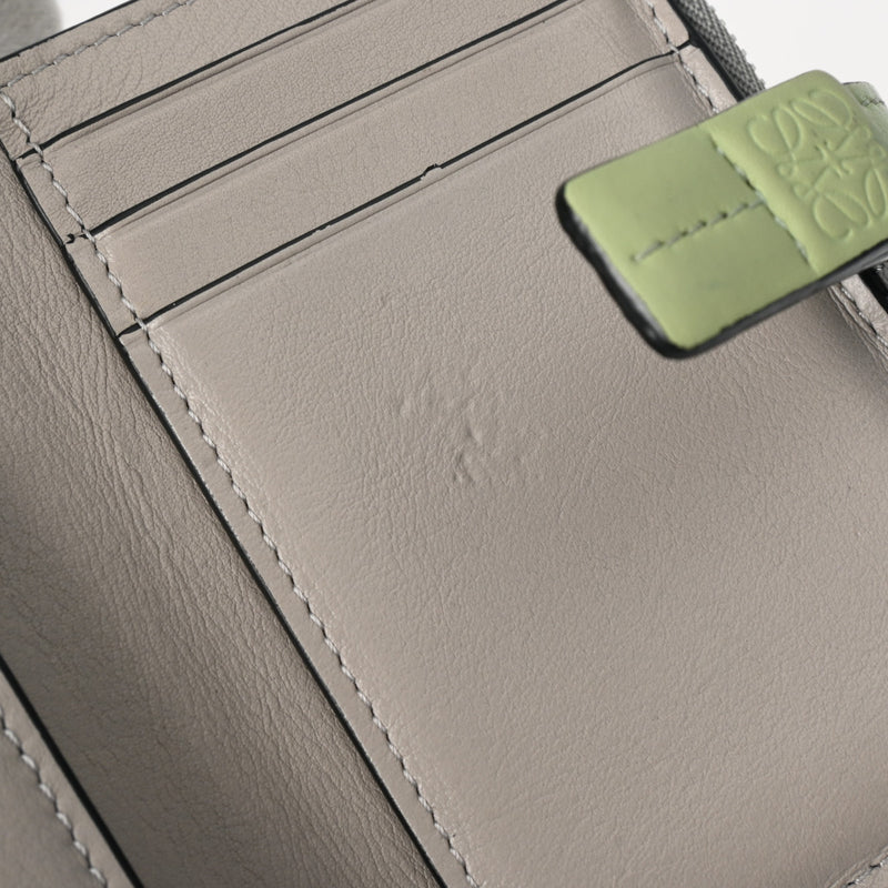 ロエベスリムジップ バイフォールドウォレット グレー/グリーン