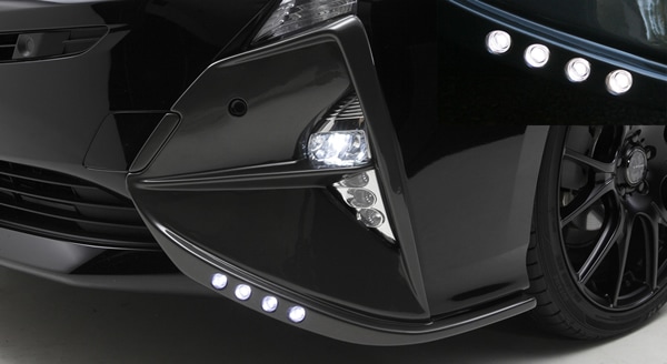 プリウス50系専用 LED内蔵フォグランプガーニッシュを販売中です