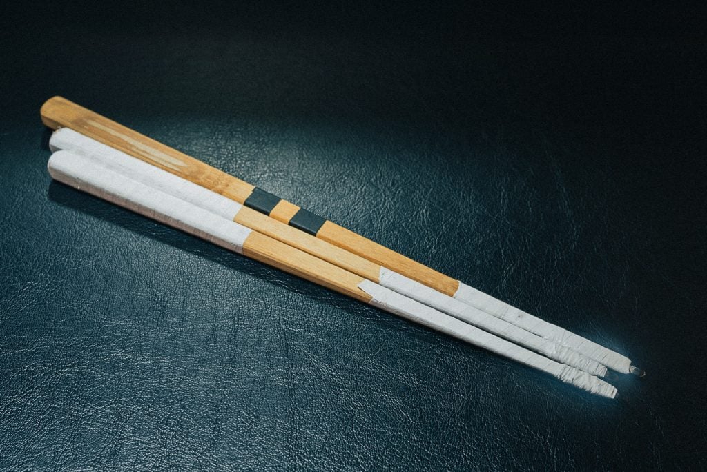 伝統の刺青技法、”手彫り”とは？機械彫りとの違い、痛み・料金を解説