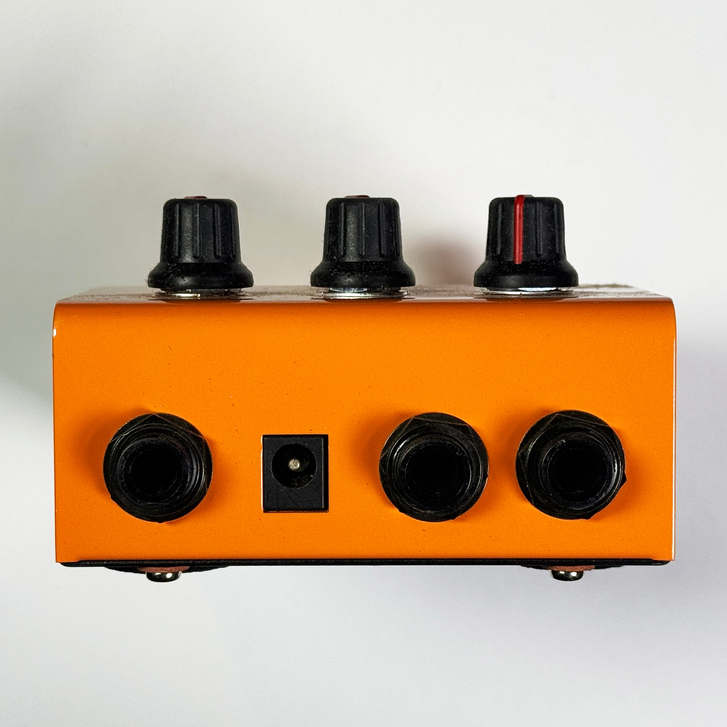 GUYATONE VT-X Flip Tremolo pedal (B-STOCK) – Godlyke Distributing