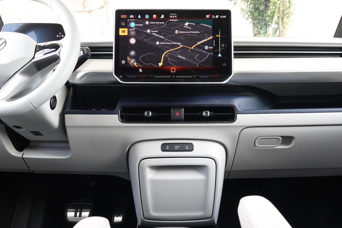 ついに復活する「ワーゲン・バス」、ドイツでひと足お先に乗ってみた