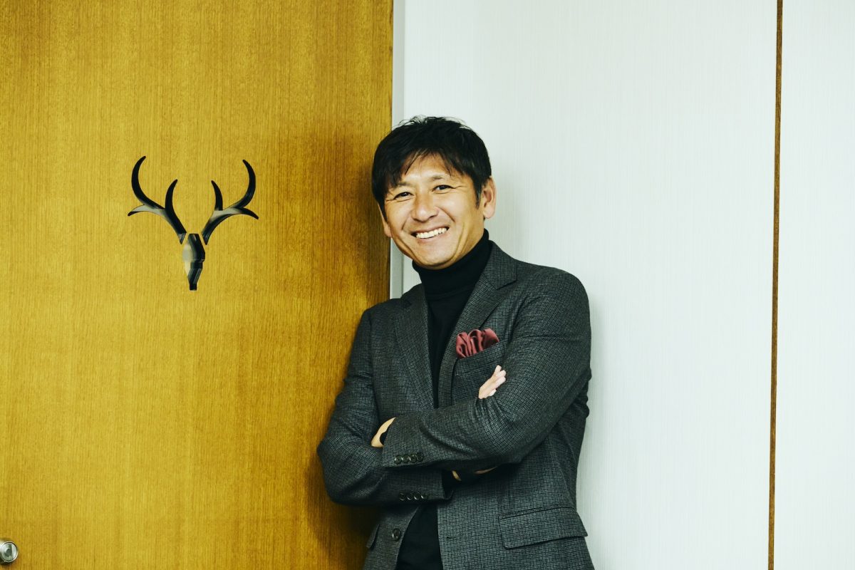 鹿島優勝の裏側。中田浩二「鬼木監督は鈴木優磨にも指摘。ベテランも