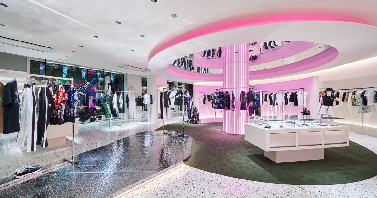 Bushnellコラボの距離計測器etc.、限定アイテムが揃う「マーク ＆ ロナ