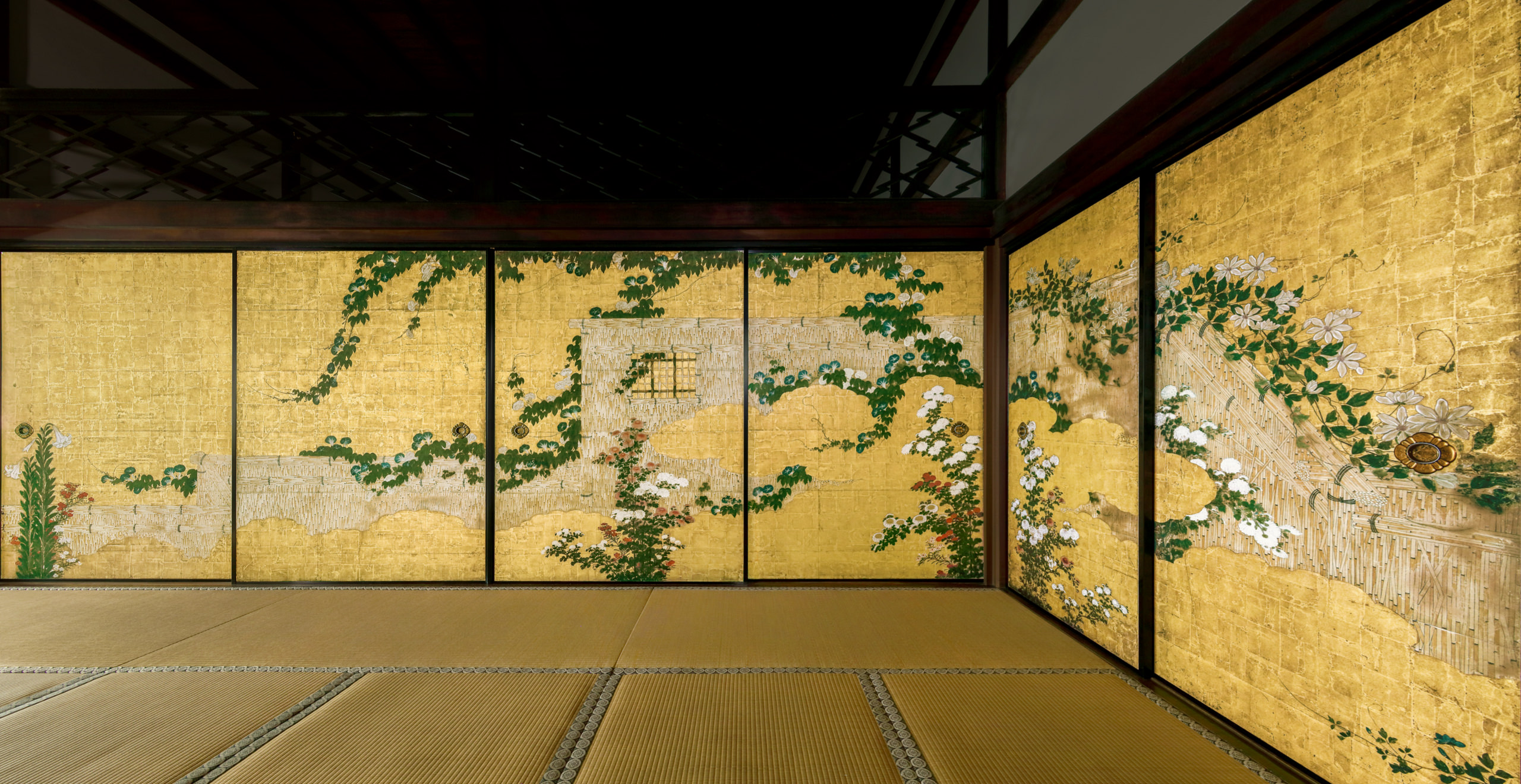 天球院方丈障壁画 籬に草花図襖｜作品紹介｜キヤノン 綴プロジェクト