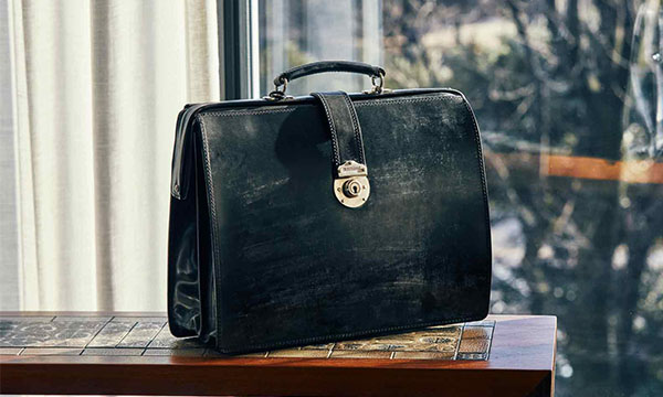 Dulles Bag - ブライドルレザーの名門 GLENROYAL｜グレンロイヤル 公式