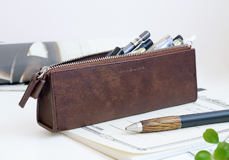 三角ペンケースはおしゃれな本革プエブロレザーがおすすめ