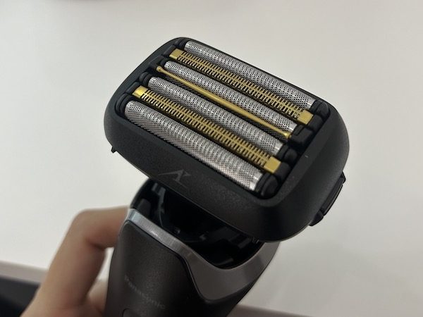 ラムダッシュAIナビ搭載「LAMDASH PRO6」濃いヒゲも一気に深剃り