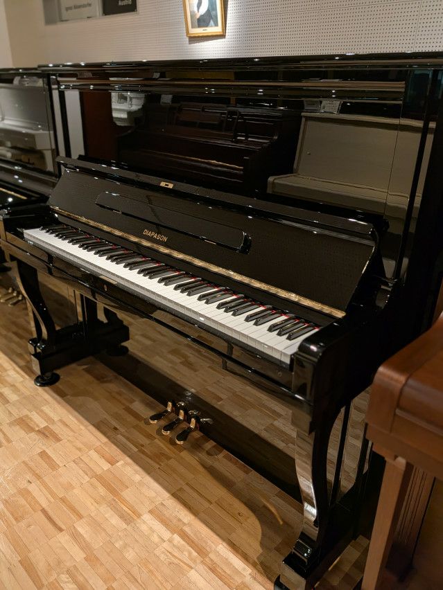 KAWAI（カワイ） C-880F 新古品ピアノ 台数限定！特別価格 | 中古