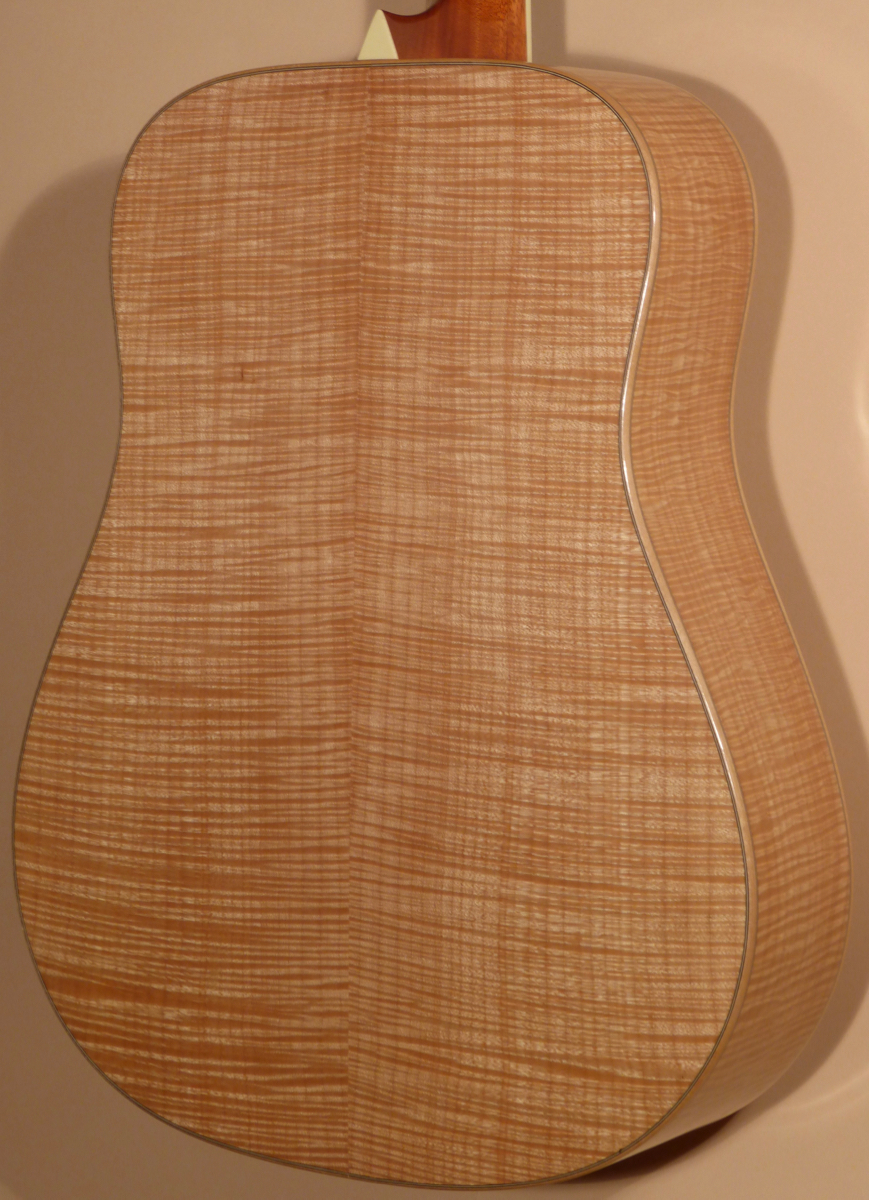 1990 Larrivee D-09 M- SOLD -