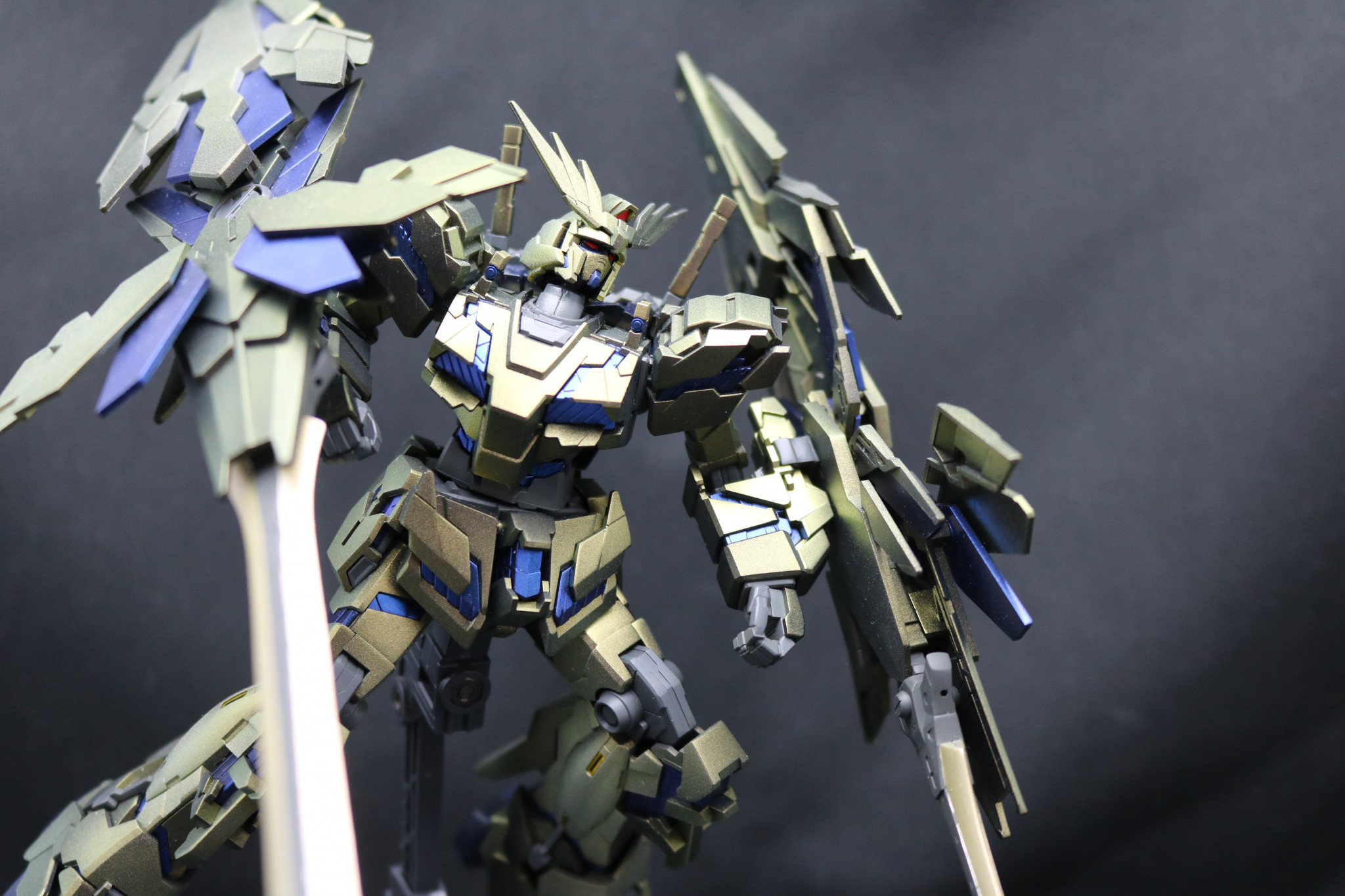 ユニコーンガンダム三号機フェネクス｜貧乏クジさんのガンプラ作品