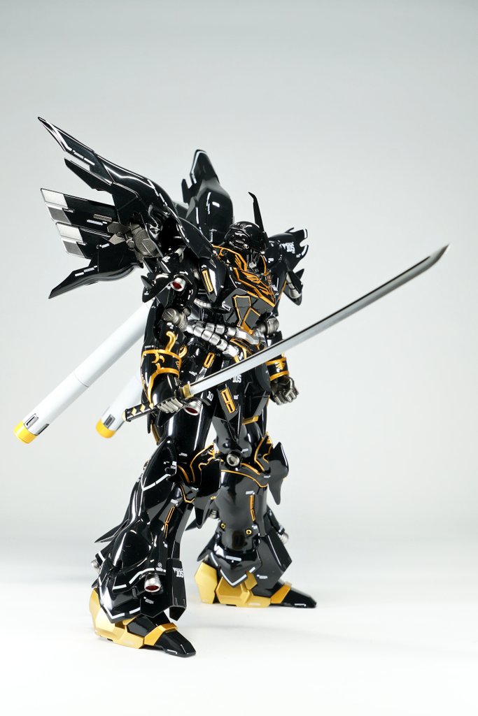 シナンジュ 黒騎士｜toshi-zouさんのガンプラ作品｜GUNSTA（ガンスタ）
