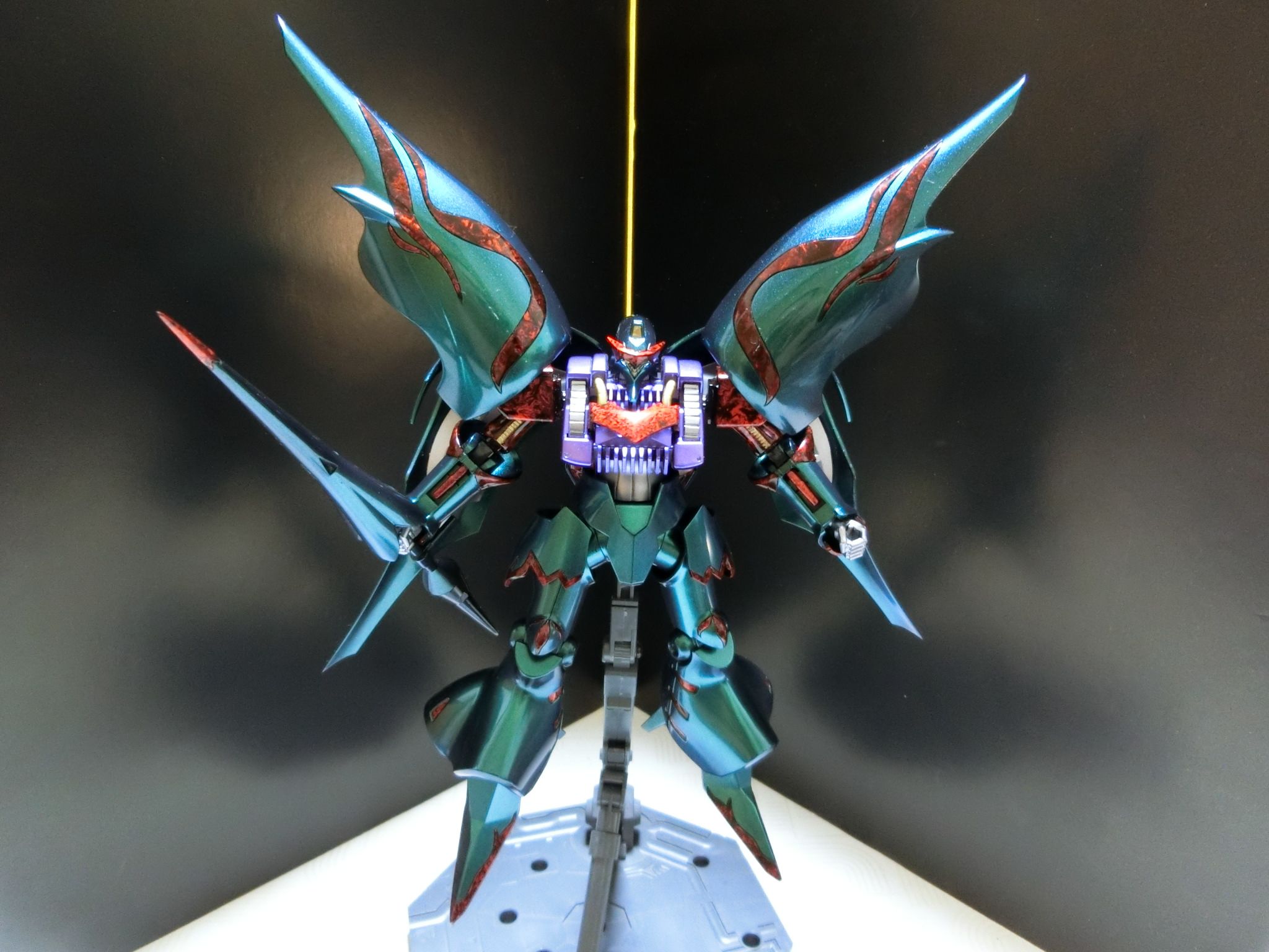 HG キュベレイパピヨン メタリック&鏡面加工｜iwaitatiさんのガンプラ