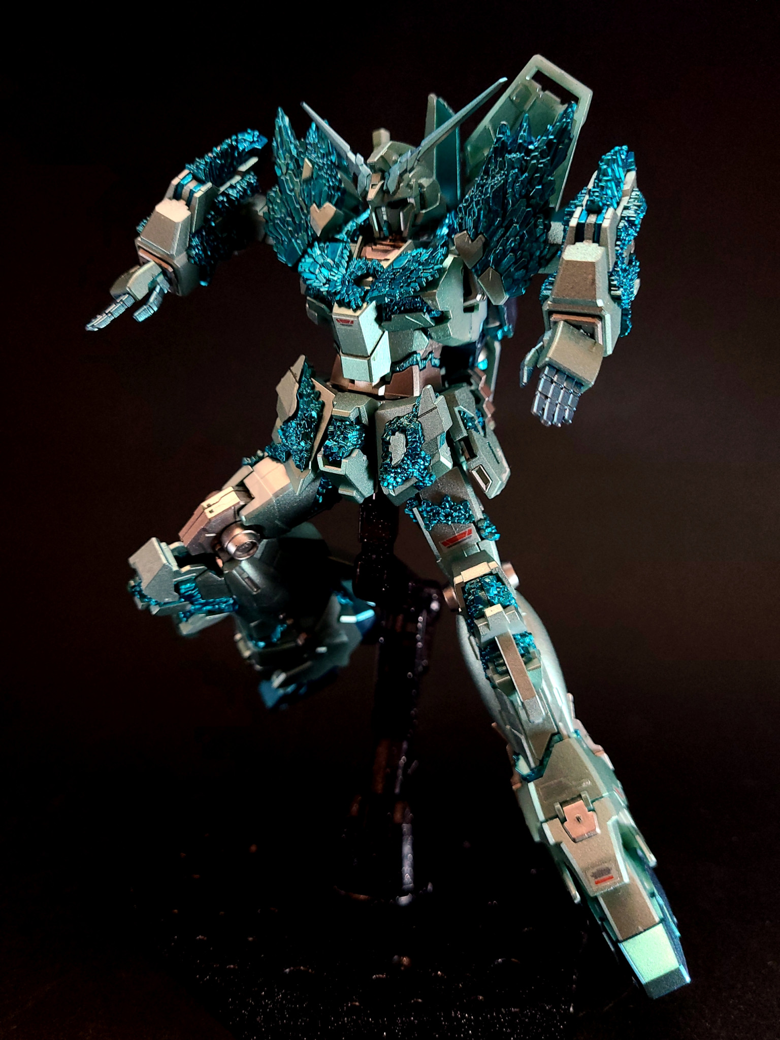HGUC ユニコーンガンダム(結晶体)｜鈴木 克海さんのガンプラ作品