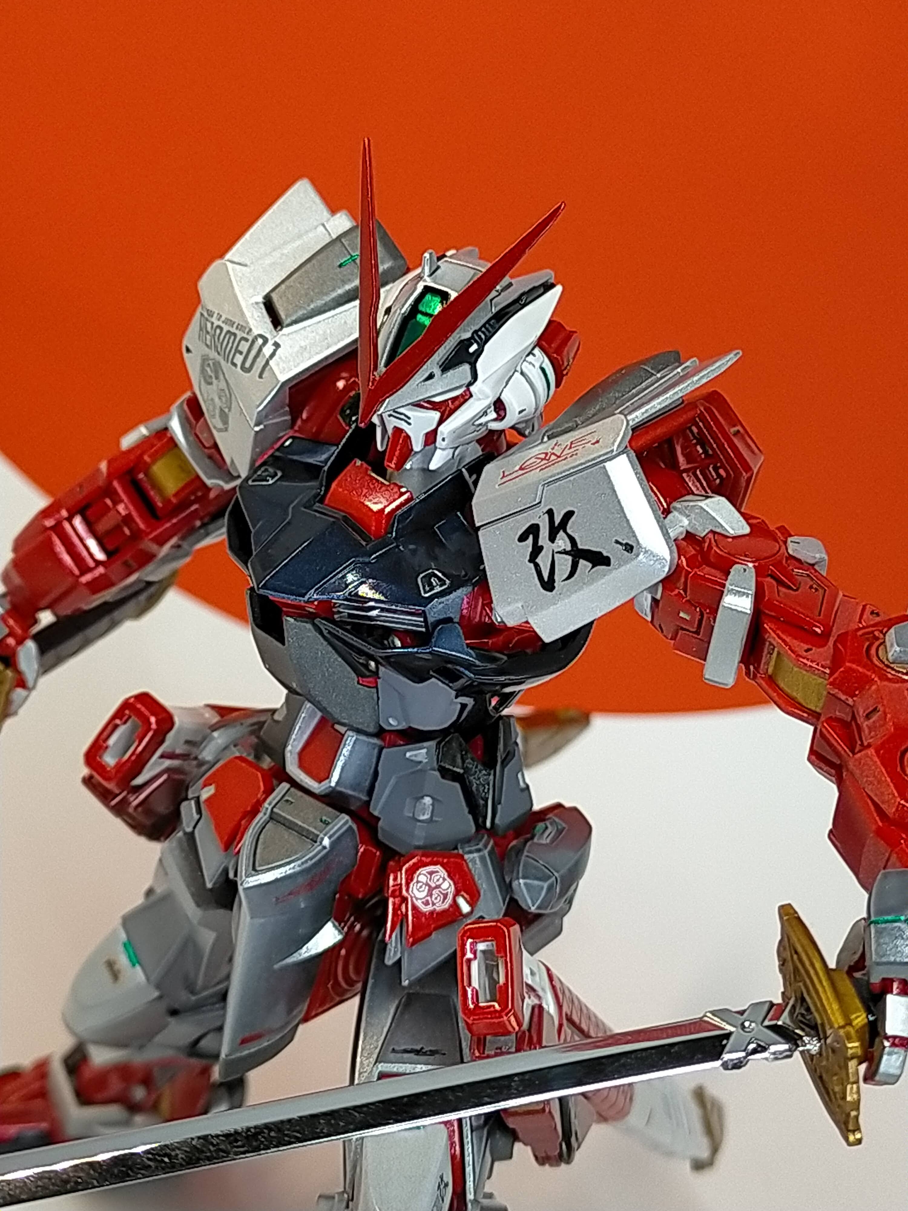 MGガンダム アストレイ レッドフレーム 全塗装光沢｜craftsMANさんの