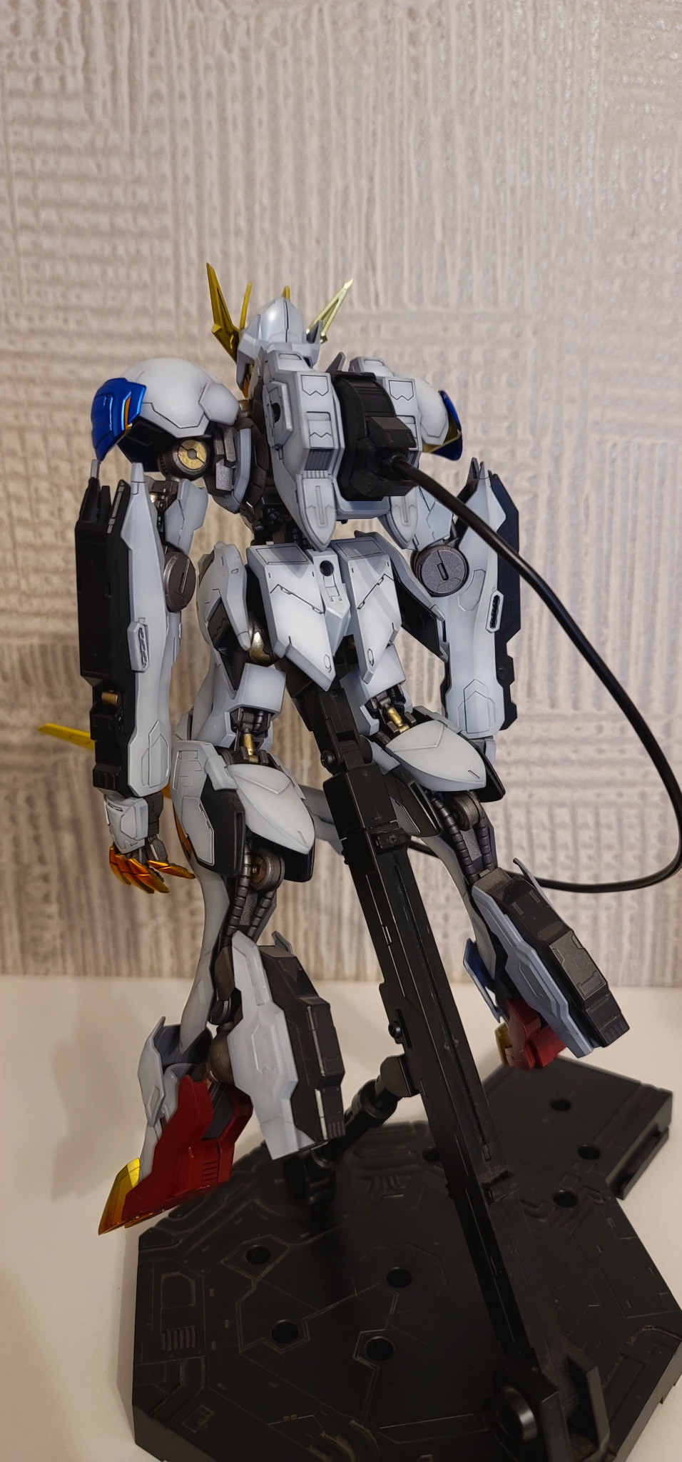 1/100 バルバトスルプスレクス全塗装｜ペニュさんさんのガンプラ作品