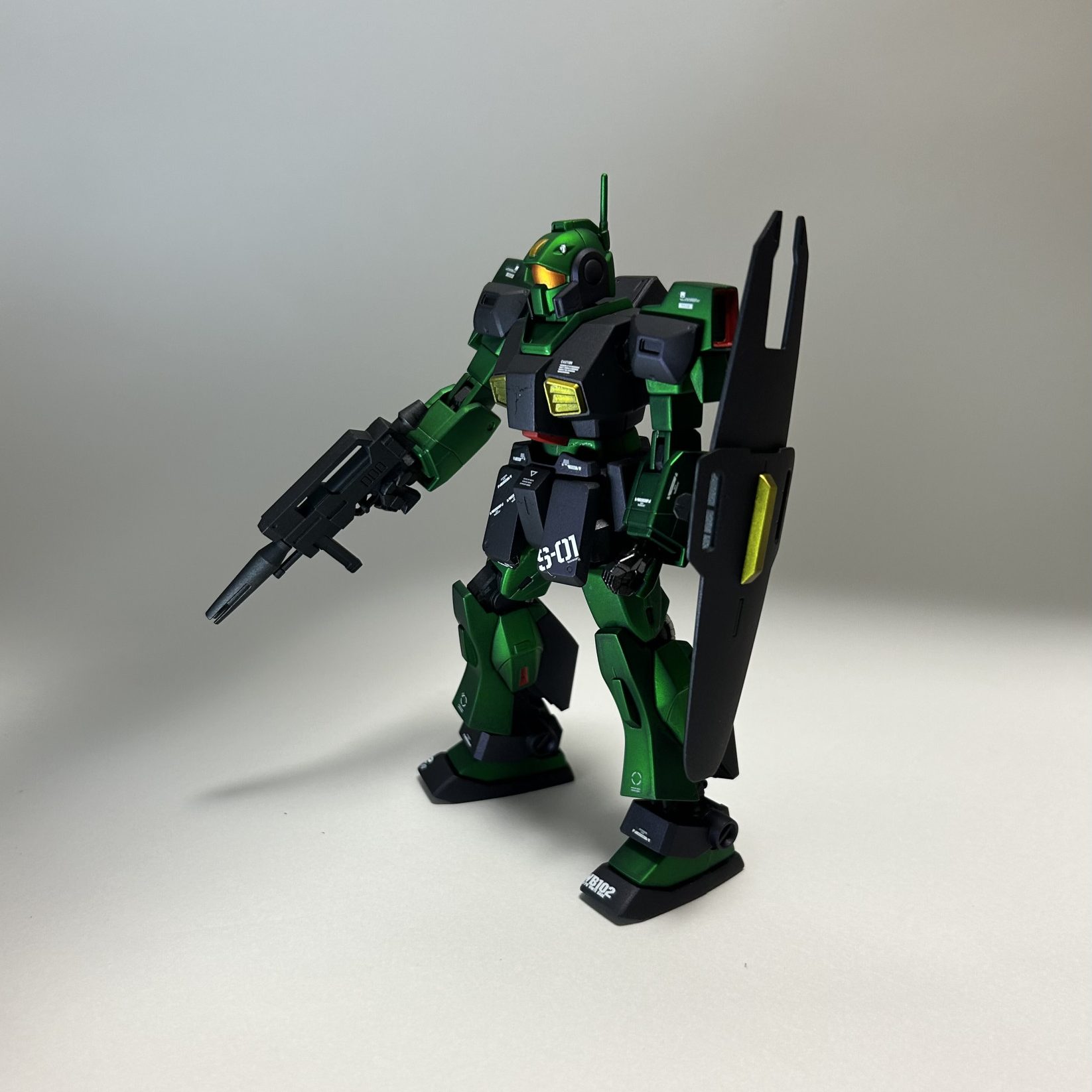 HGネモ マッドキャンディ塗装｜Y-3さんのガンプラ作品｜GUNSTA（ガンスタ）