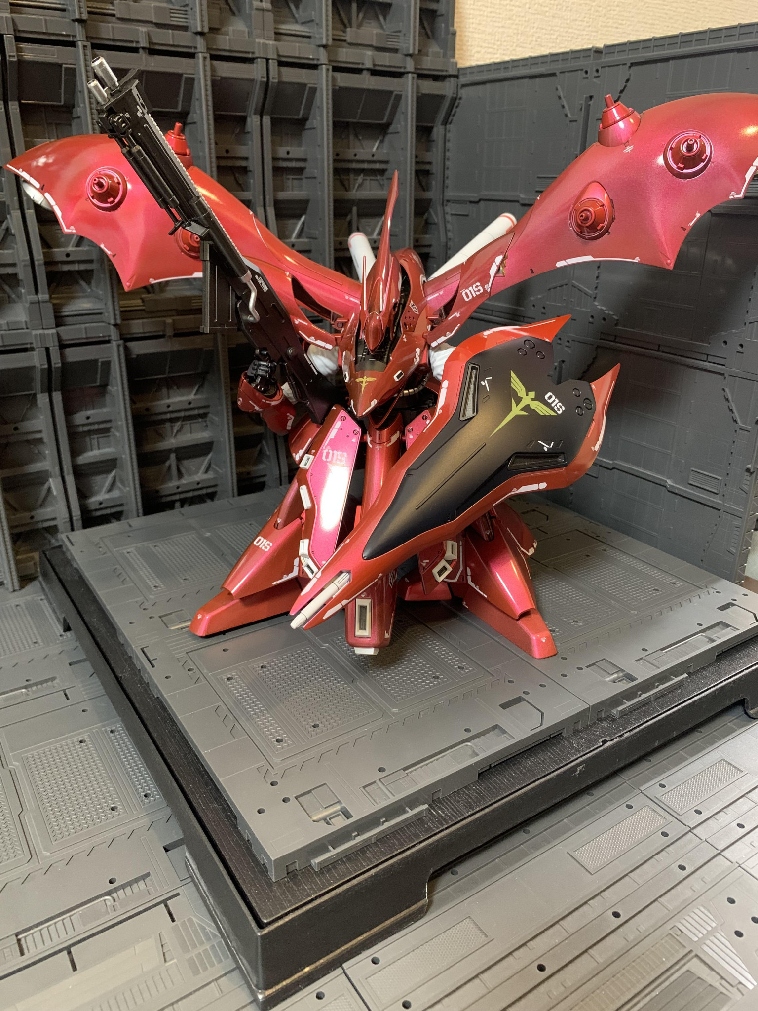 HG ナイチンゲール キャンディ塗装｜@yuuki1さんのガンプラ作品