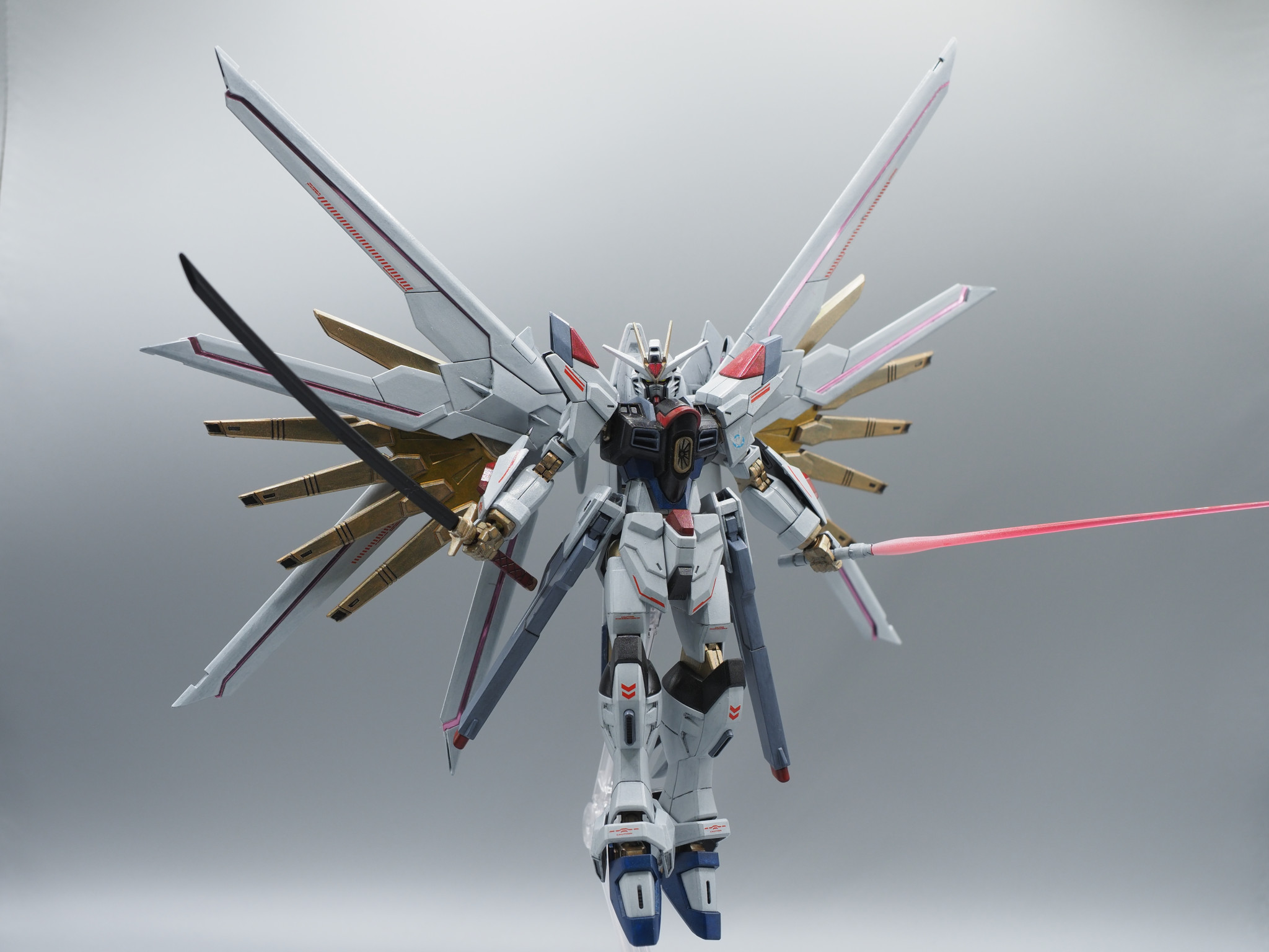 HG 1/144 マイティーストライクフリーダムガンダム｜amineさんの