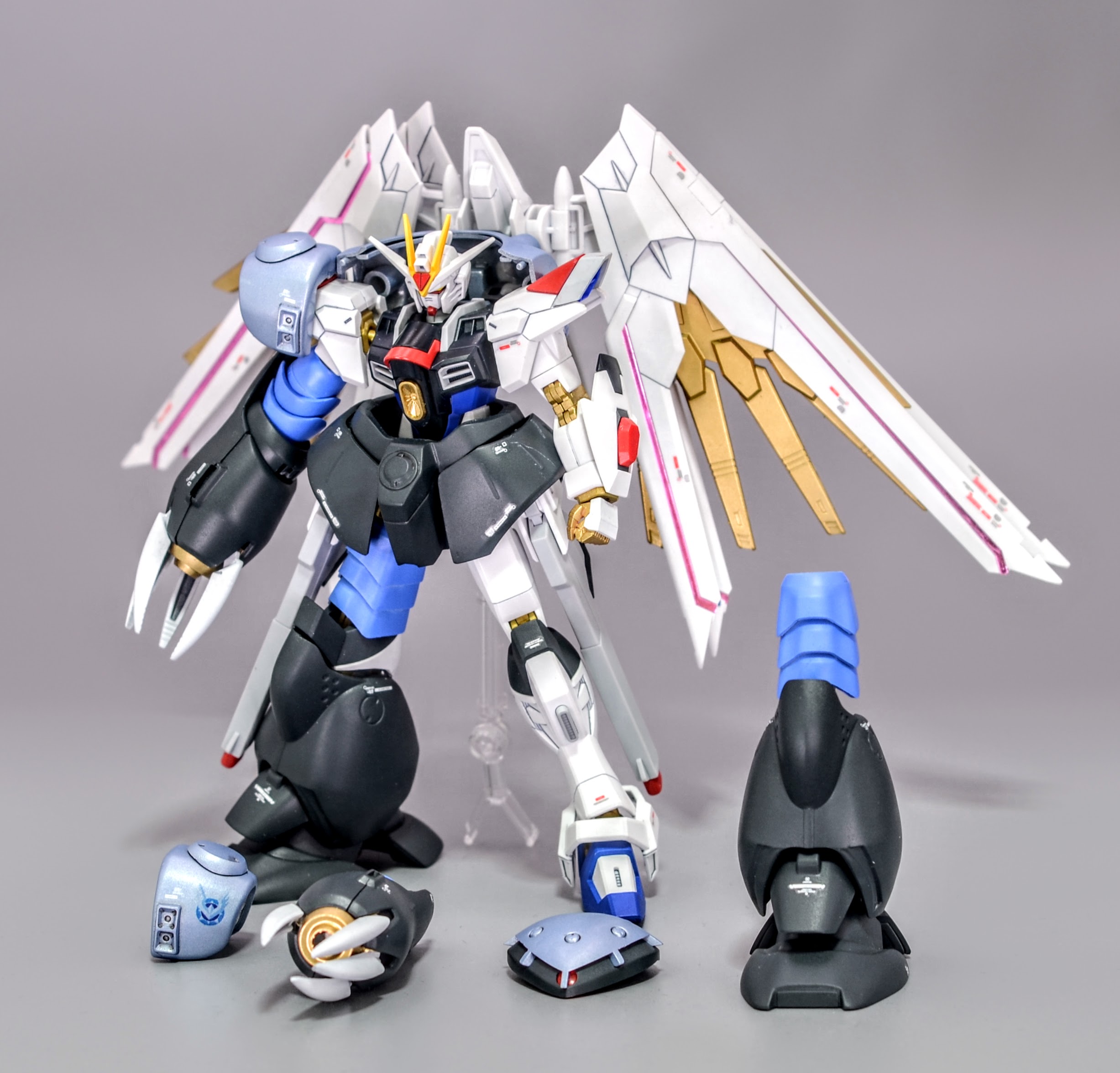 マイティー・ストライク・ズゴックE ＋ キャバリアー・アイフリッド-X4