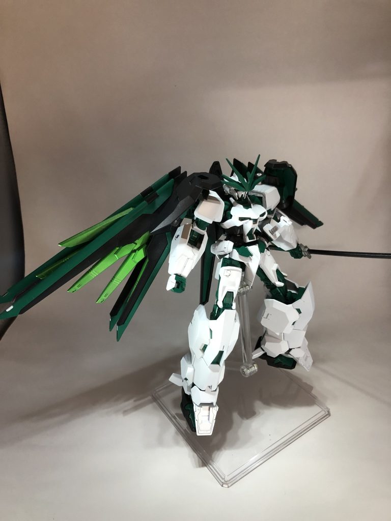 アストレイグリーンフレーム弐式｜野菜スープ春雨さんのガンプラ作品