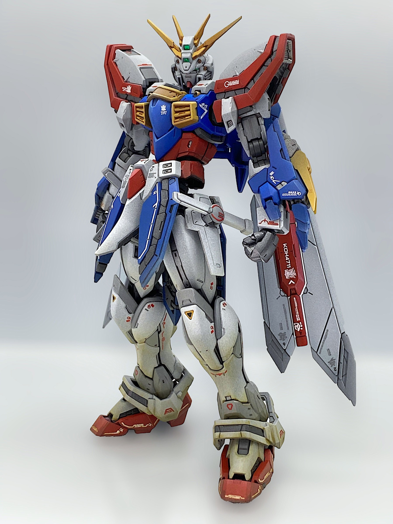 RGゴッドガンダム全塗装 自作エフェクト&台座付き｜ろぶやんさんの