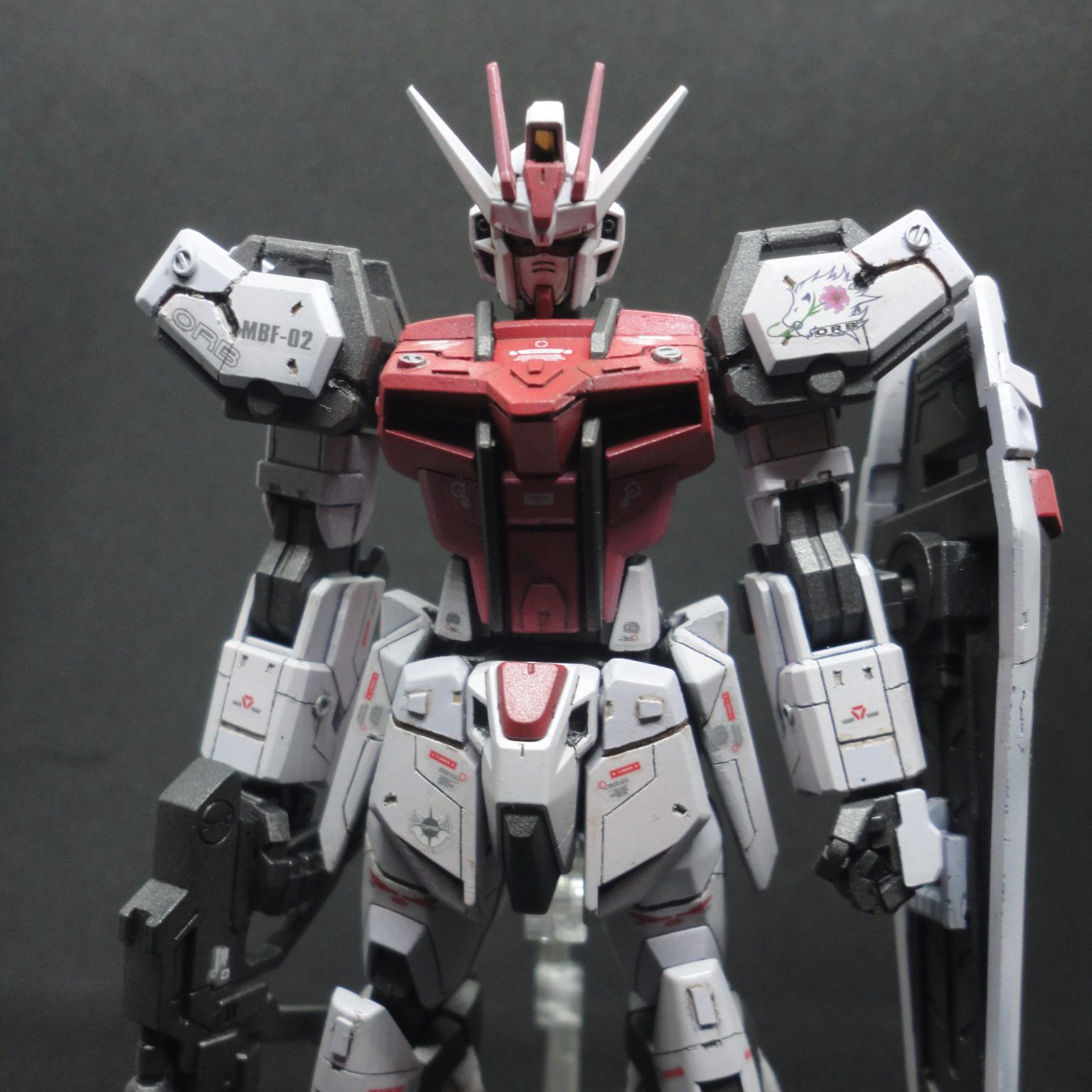 EG ストライクガンダムをストライクルージュに塗装｜黒河蒼心さんの