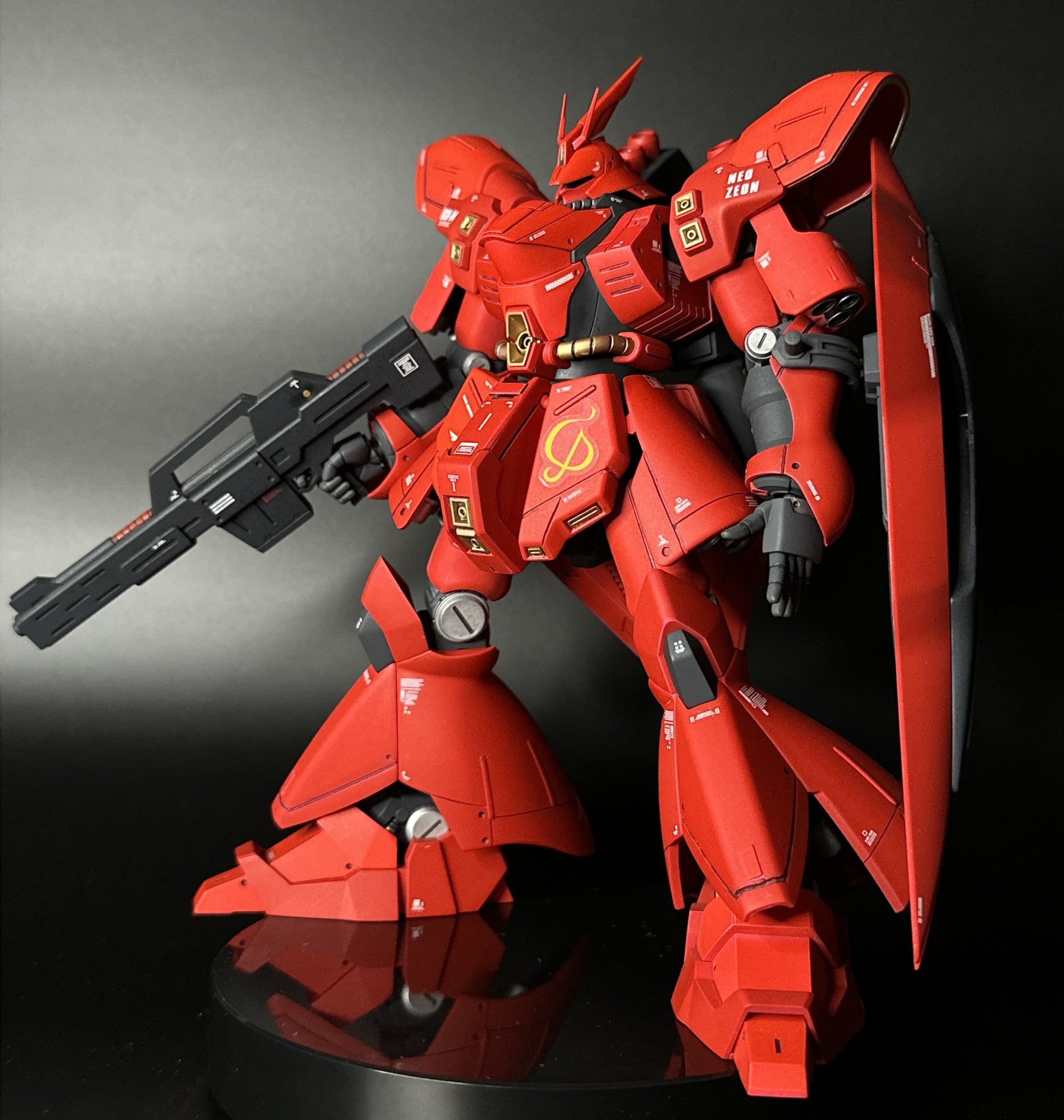 HGサザビー 全塗装｜O846さんのガンプラ作品｜GUNSTA（ガンスタ）