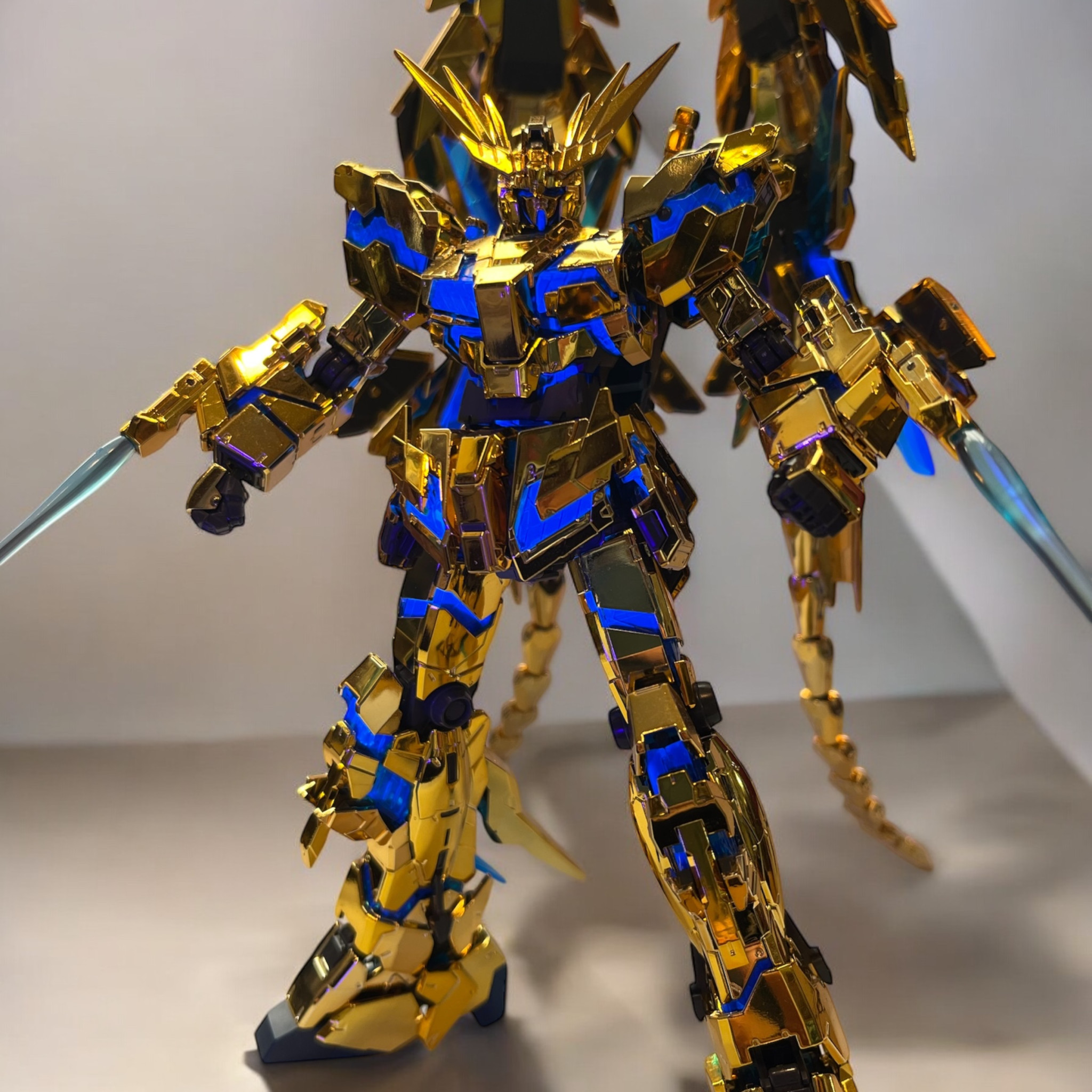 RG フェネクス（ナラティブVer.）｜gunpla_storageさんのガンプラ作品
