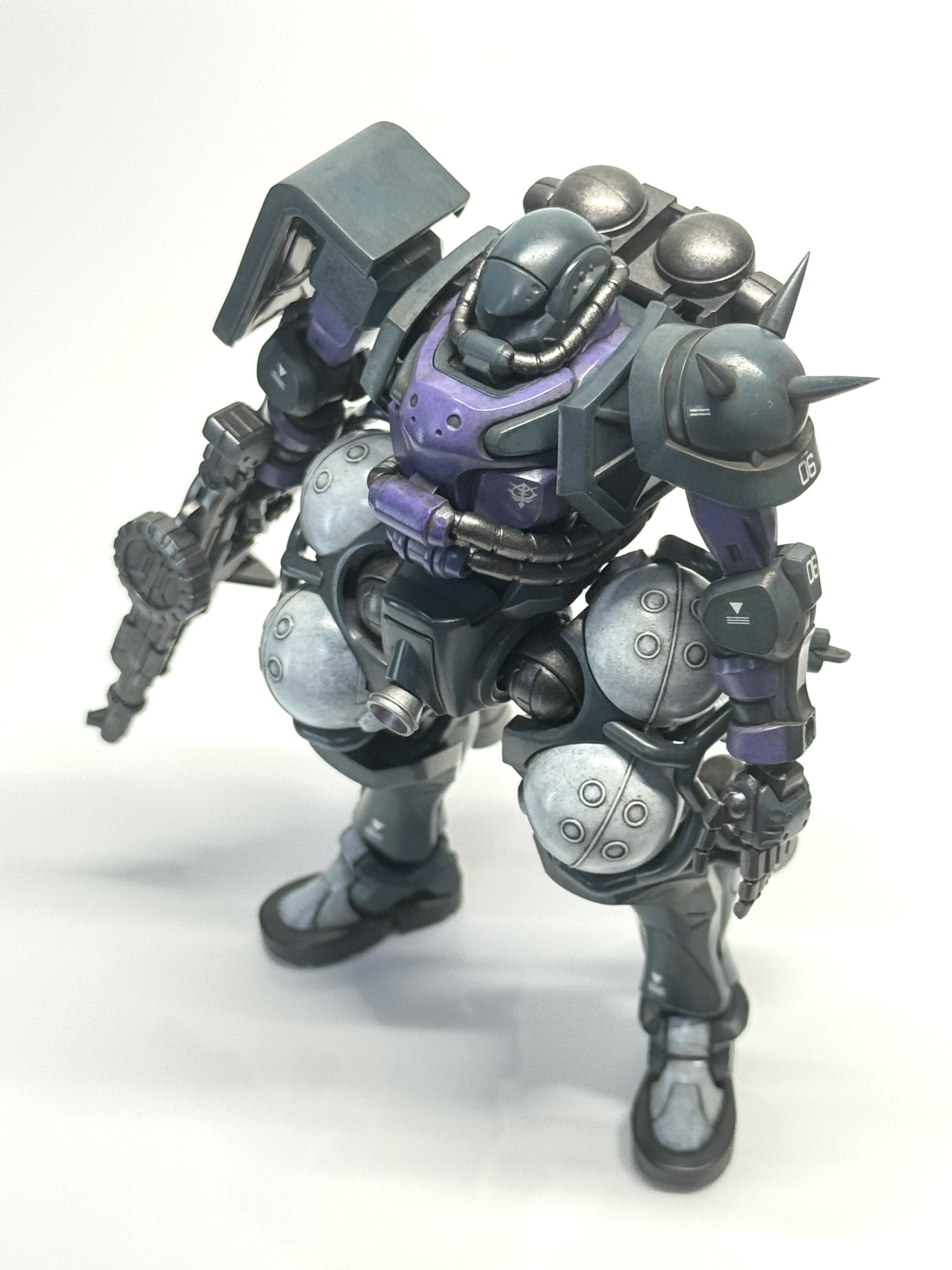 ザク高機動型 黒い三連星専用機｜チロシ課長さんのガンプラ作品