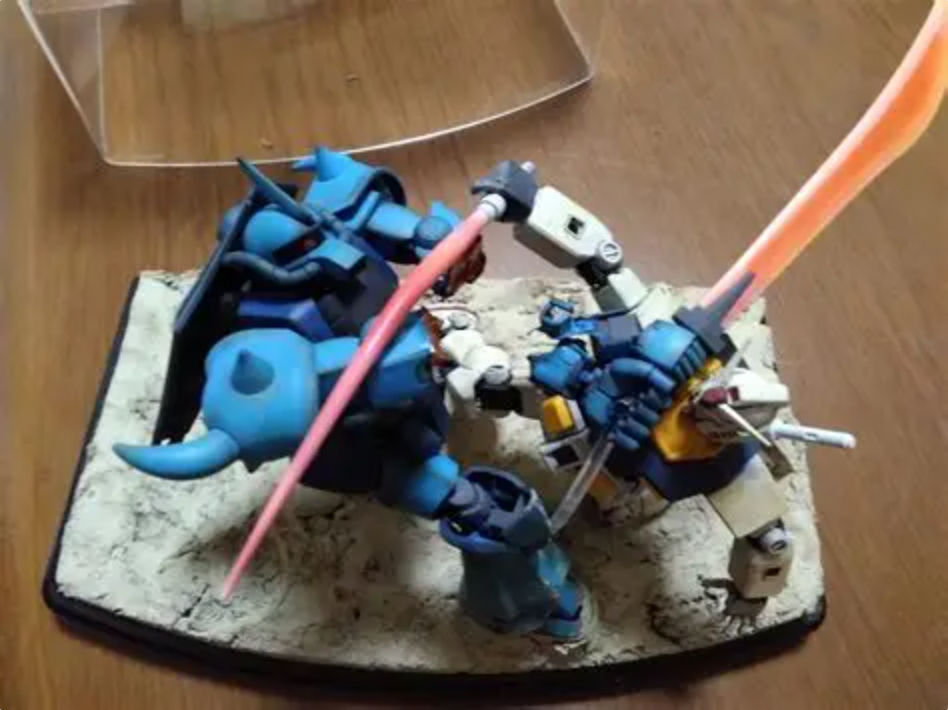 グフvsガンダム 砂漠ジオラマ｜ちっぷさんのガンプラ作品｜GUNSTA