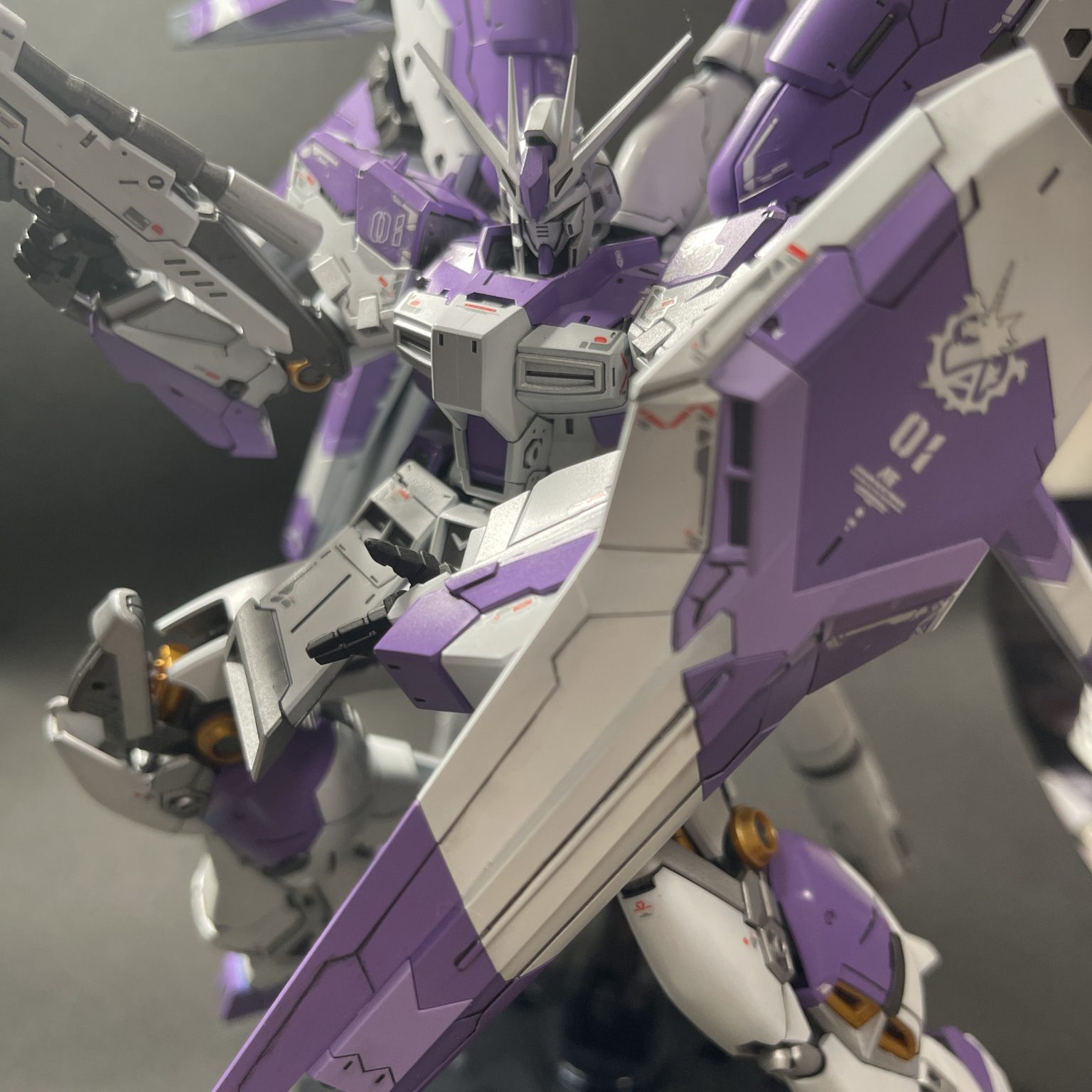 Hi-νガンダム エアブラシ全塗装｜パゲシィさんのガンプラ作品｜GUNSTA