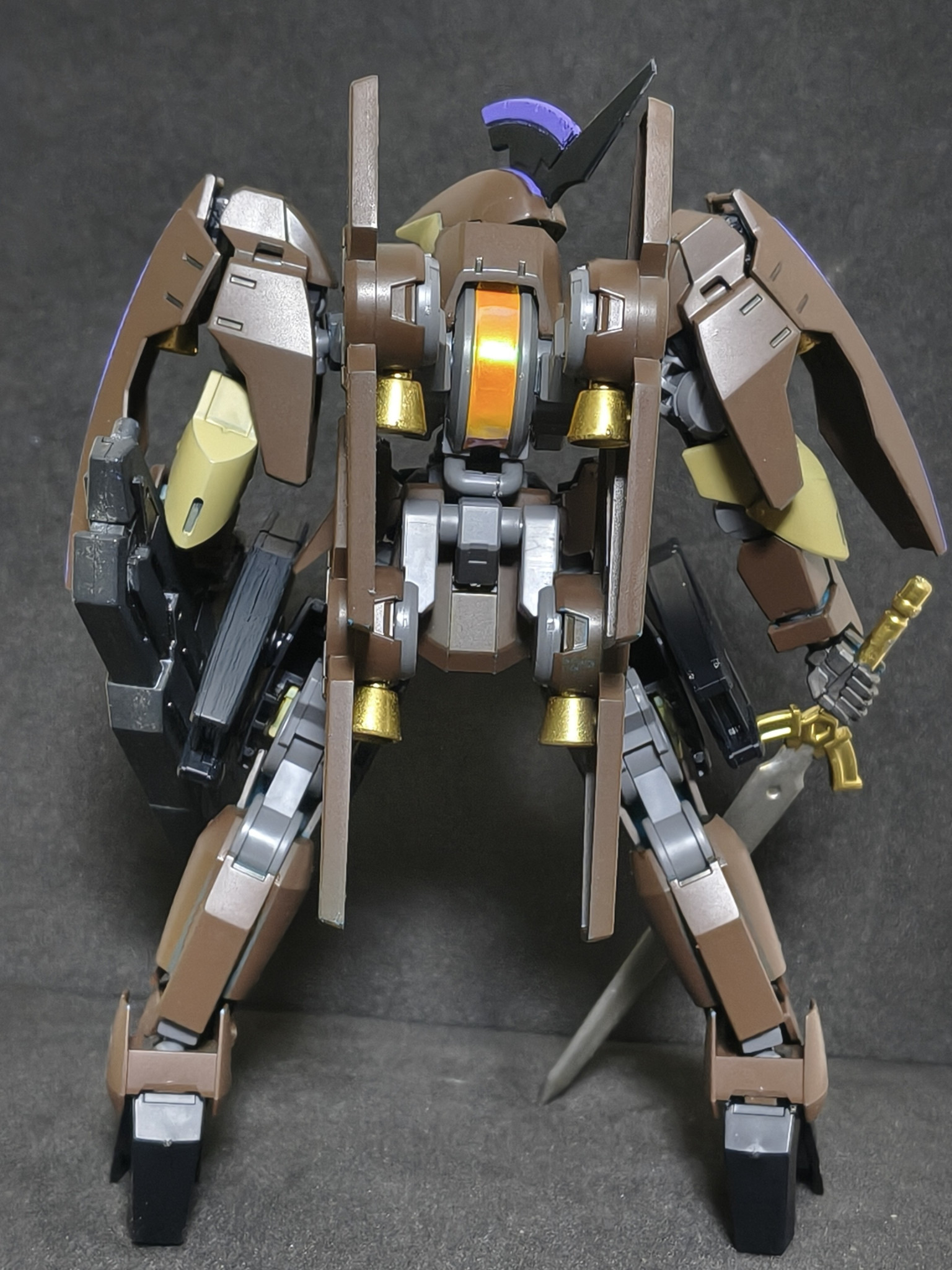 HGIBO グレイズリッター イオク機｜宮日さんのガンプラ作品｜GUNSTA