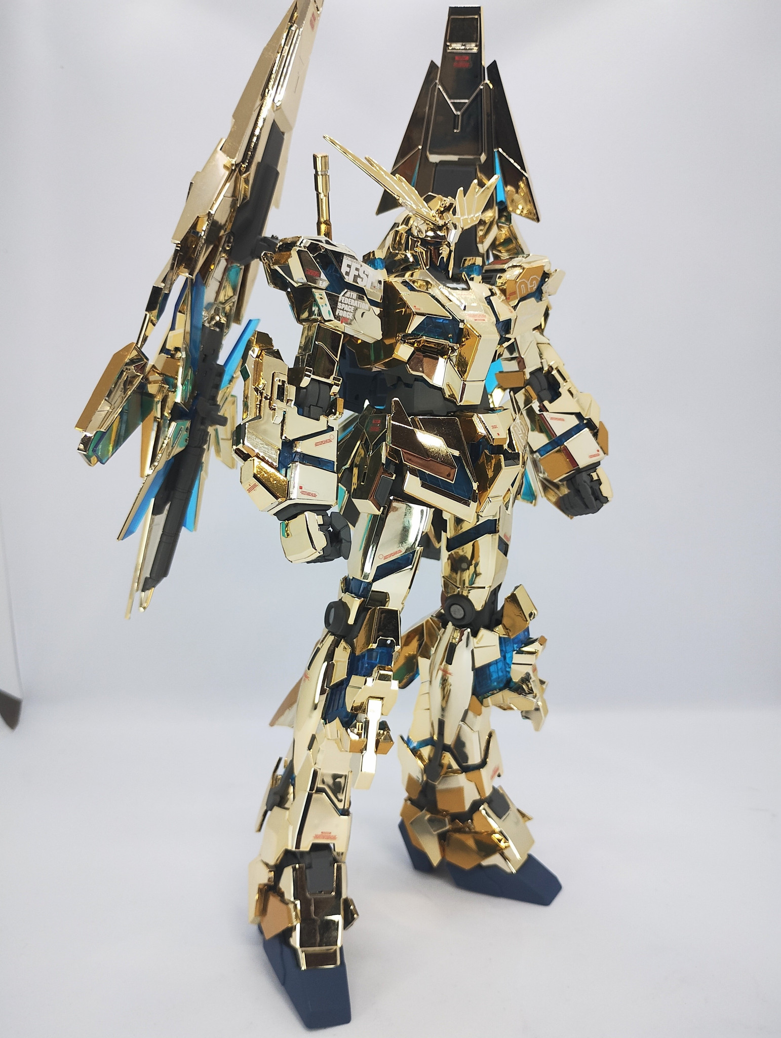 MGユニコーンガンダム3号機フェネクス｜maru3さんのガンプラ作品
