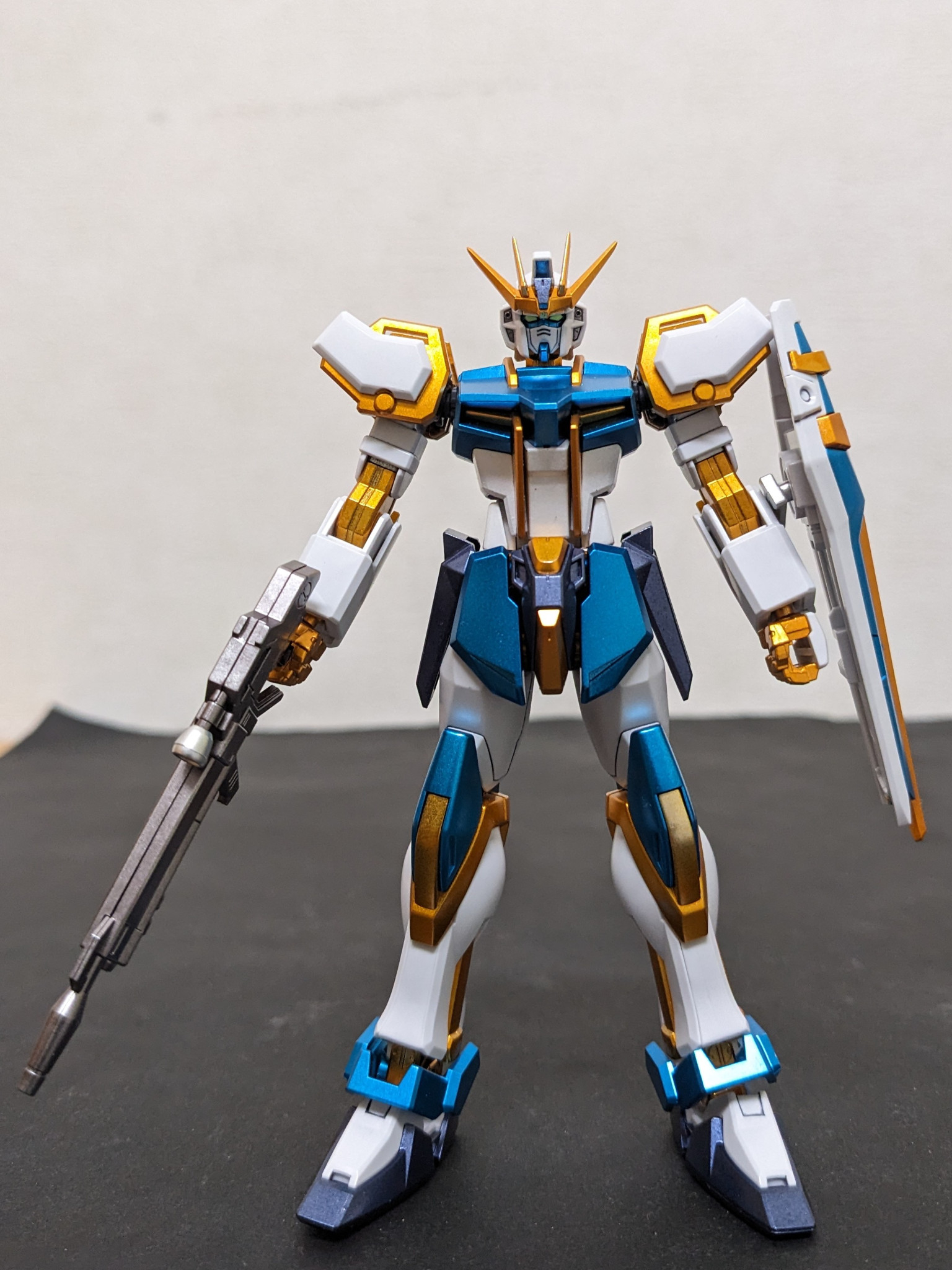 EG ストライクガンダム + オプションパーツセット1・2｜サトロンガー