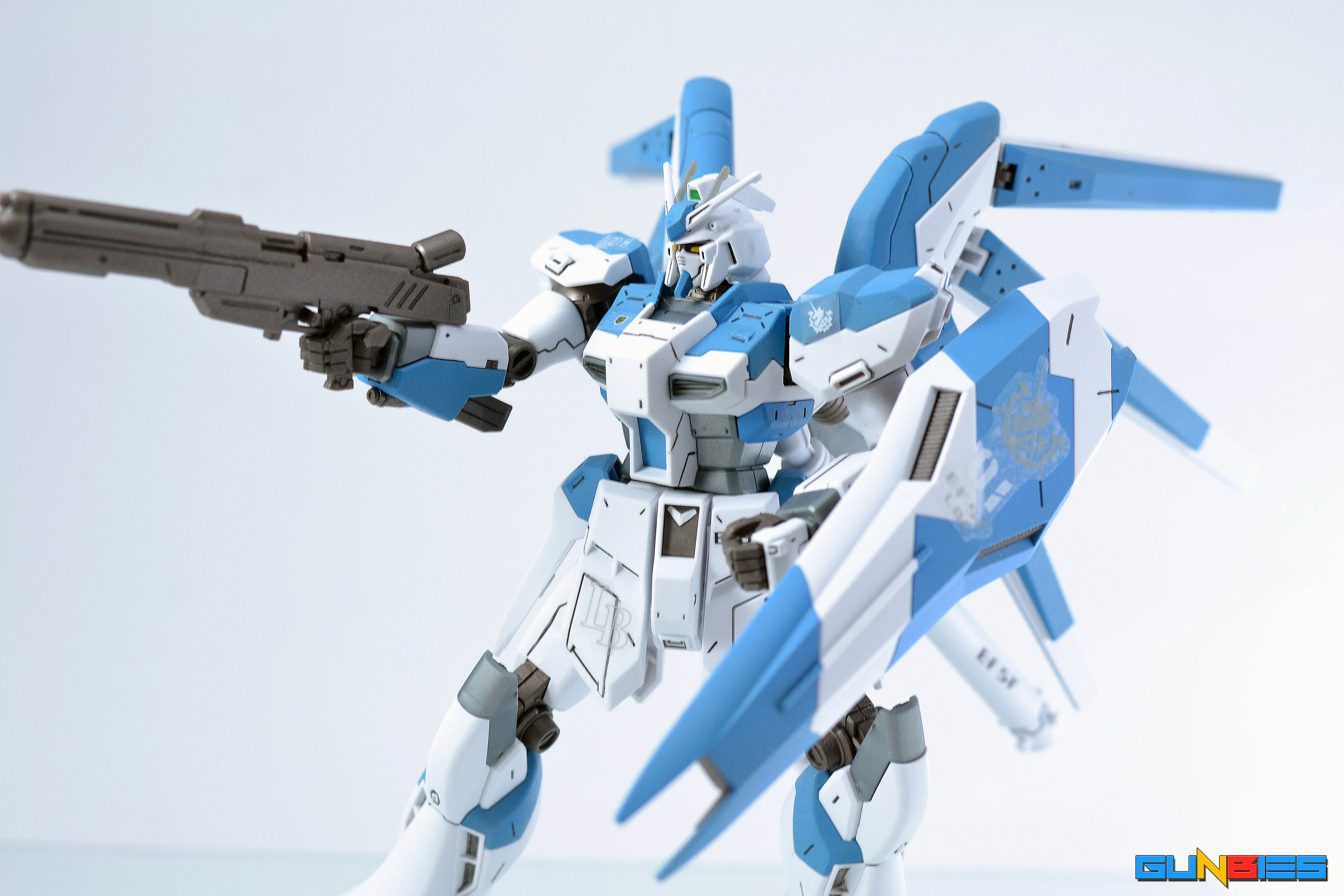 HG 1/144 RX-93-V2 Hi-V Gundam – Gunbies