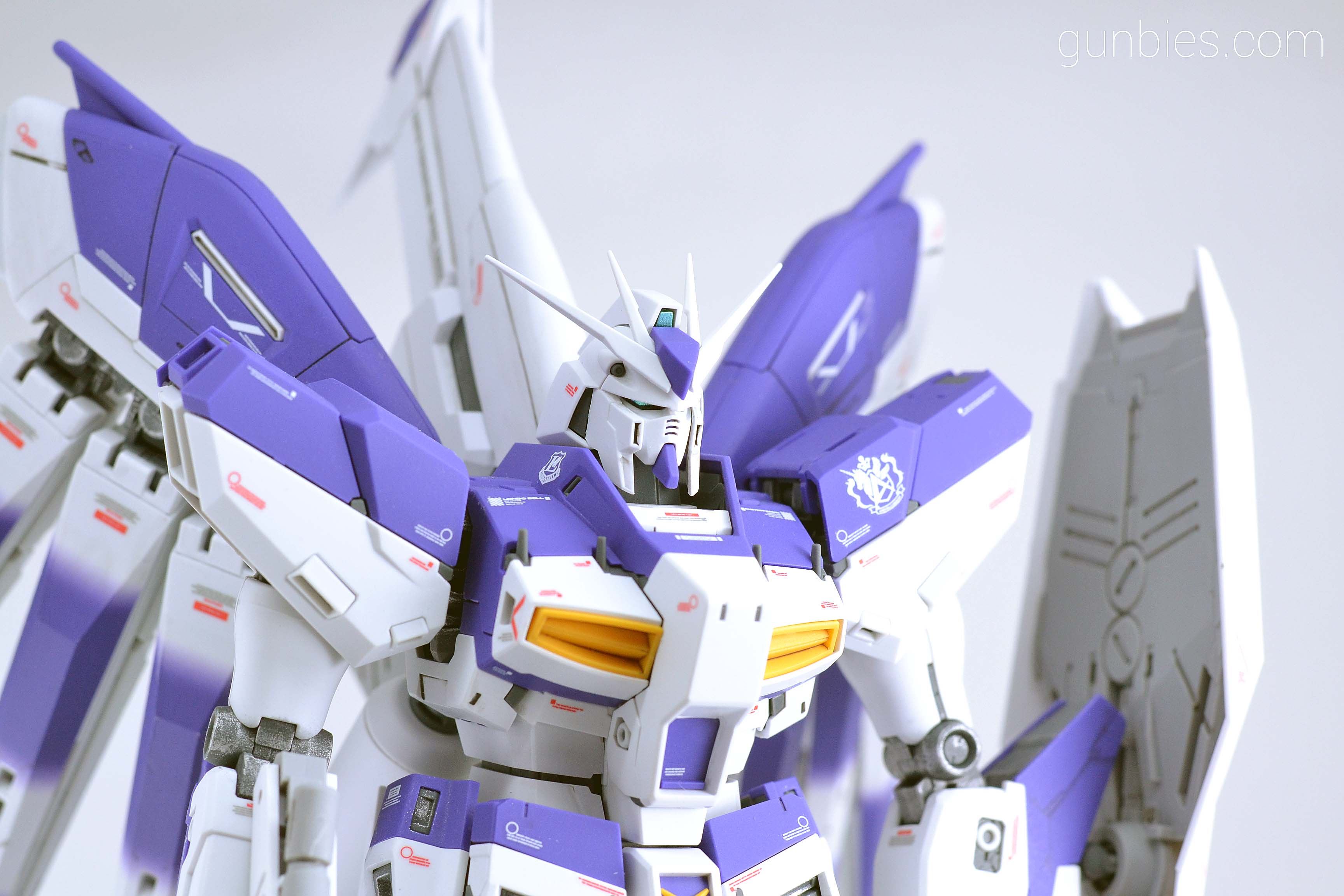 MG 1/100 RX-93-v2 Hi-V Gundam Ver. Ka Complete – Gunbies