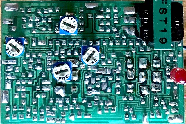 我がFernandes Sustainerのリバーシブルドライバー、フロントPUとして