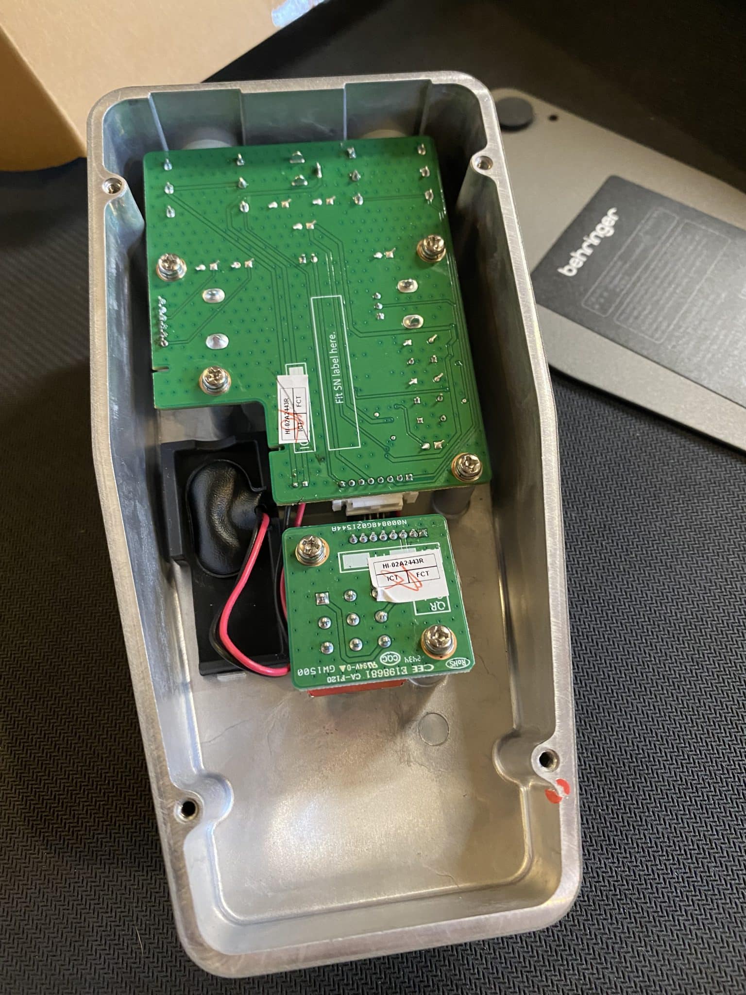 REVIEW: Behringer Fuzz Bender: First Look - Should You Buy One