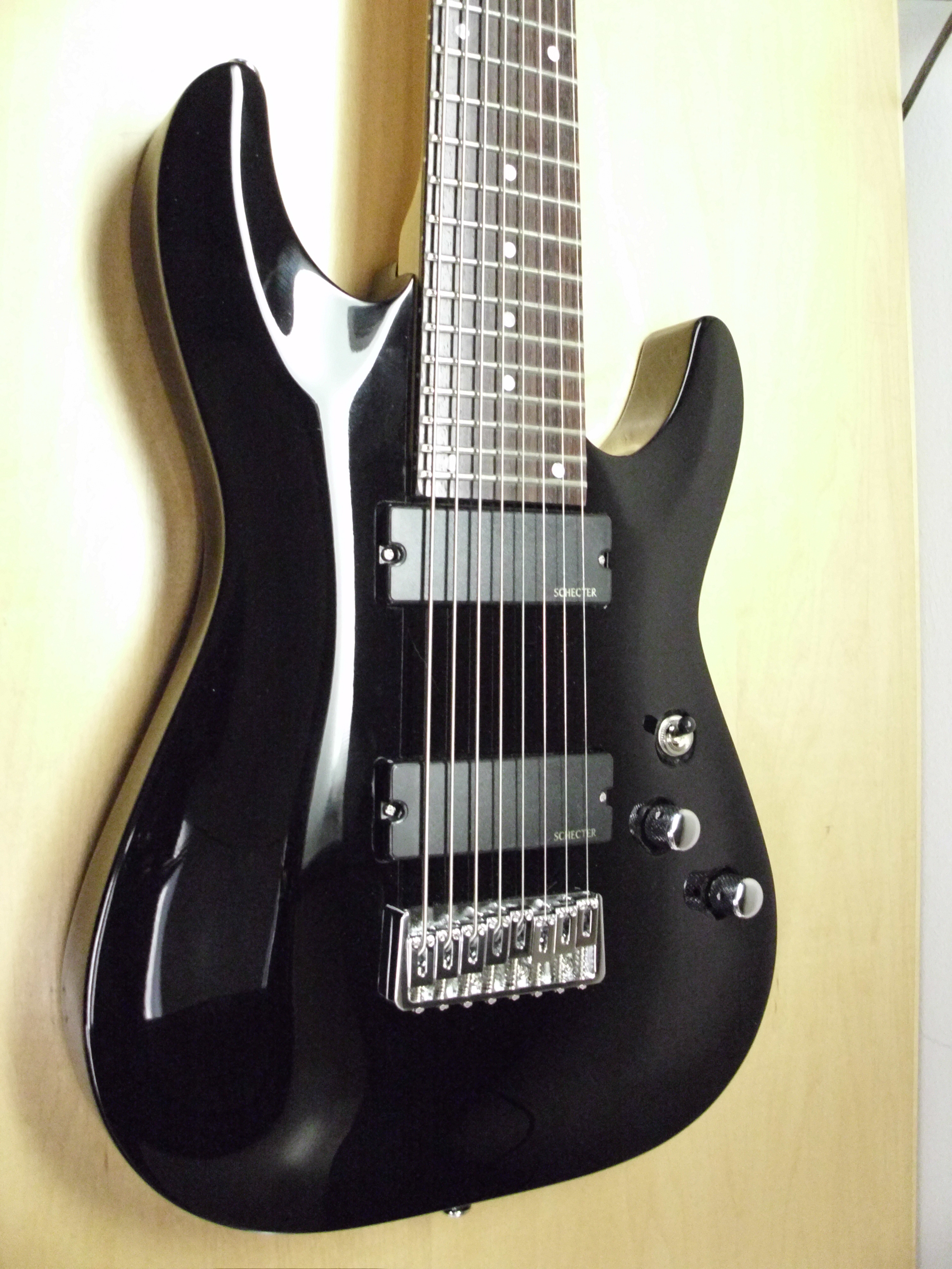 Schecter Omen 8 String Review | GuitArchitecture.org