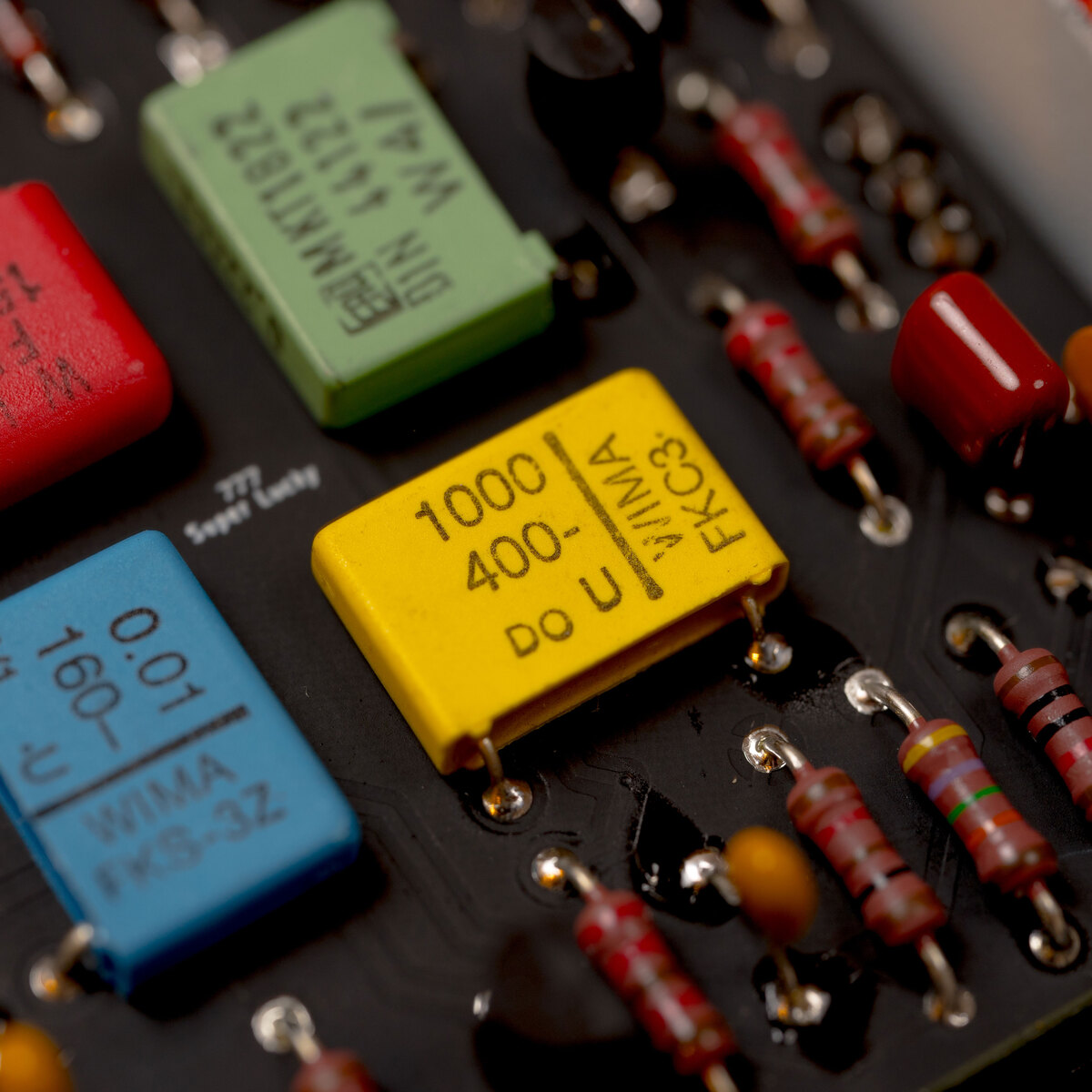 KarDiaN 7周年記念モデル登場！「Vitamin C Super Lucky 7」「Vitamin