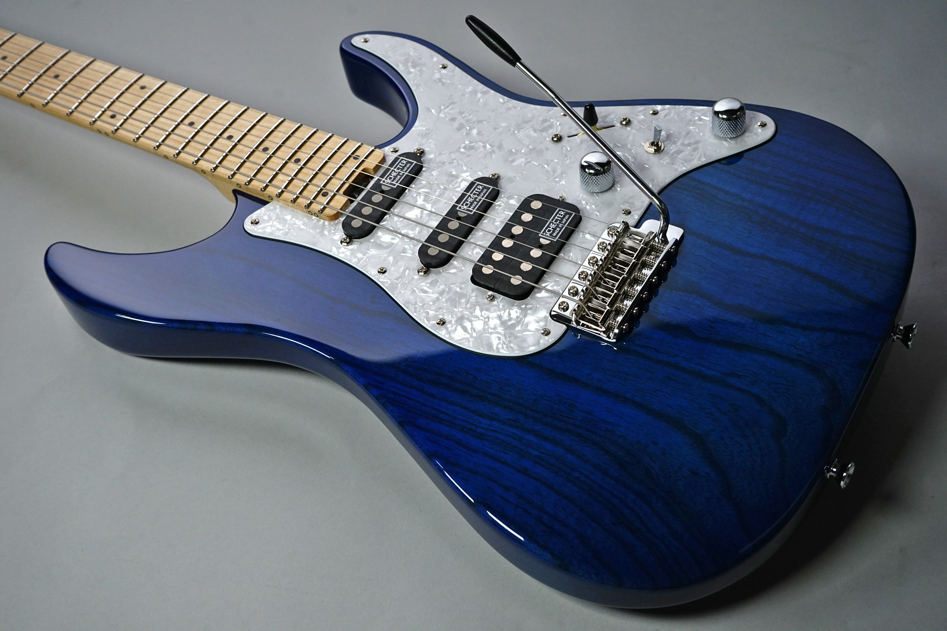 万能な人気モデルをさらに扱いやすくブラッシュアップ！｜ギターマニア