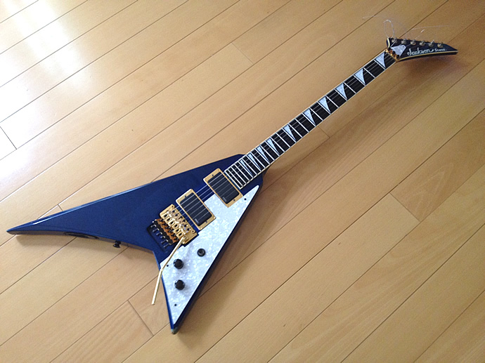 JACKSON STARS ランディV リフィニッシュ | ギターのカスタマイズ