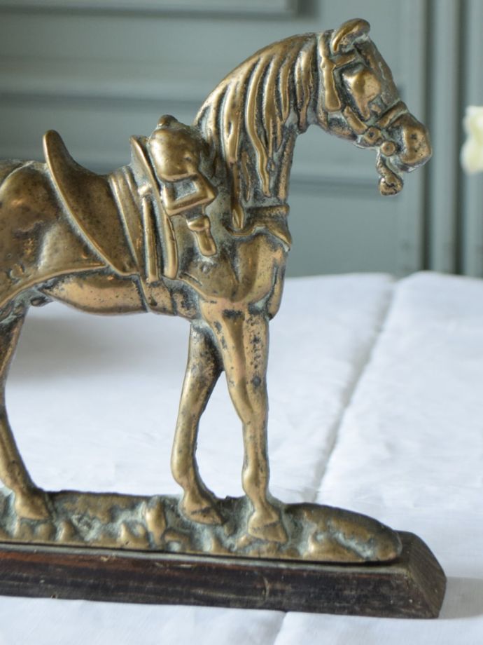 英国アンティークの雑貨、イギリスで見つけた馬のブラスオブジェ(m