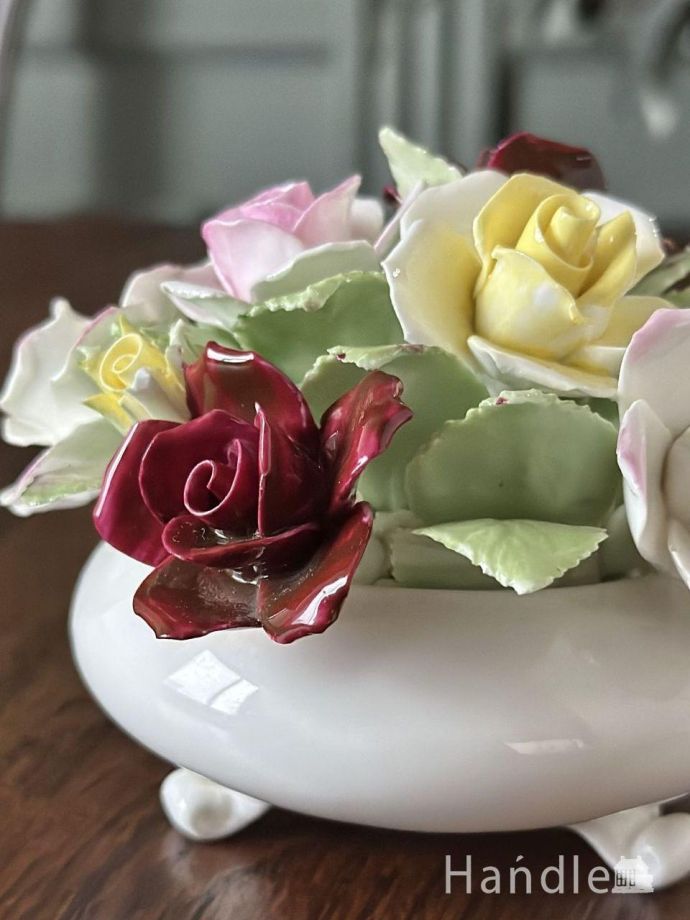 ロイヤルドルトン社のアンティークの陶花、ボーンチャイナのフラワー