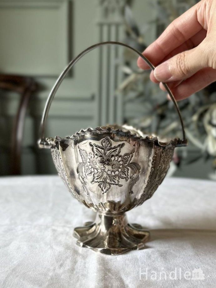 英国の美しいアンティークシルバープレートの器、バスケット型の