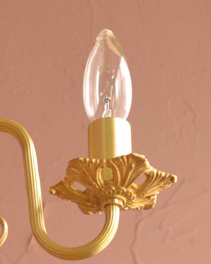 アンティーク風の真鍮製シャンデリア（3灯・電球なし）(cr-513-g