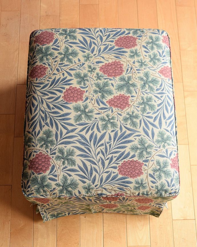 ウィリアムモリスの生地が美しいHandleオリジナルスツール「Marie