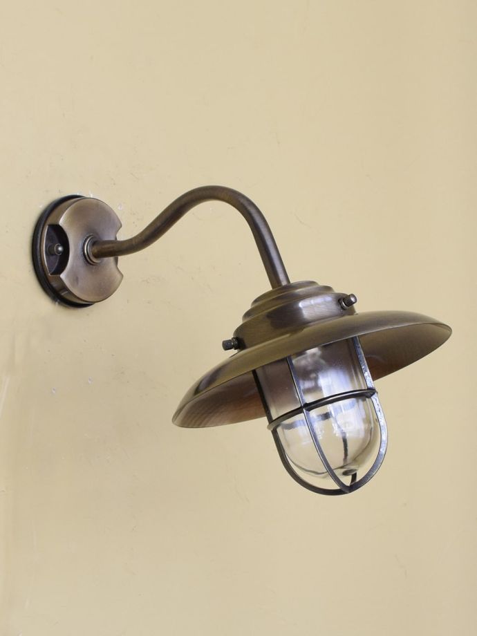 アンティーク調のおしゃれなエクステリアランプ、外灯に使えるマリン